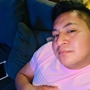 Meet your Posher, Alvaro